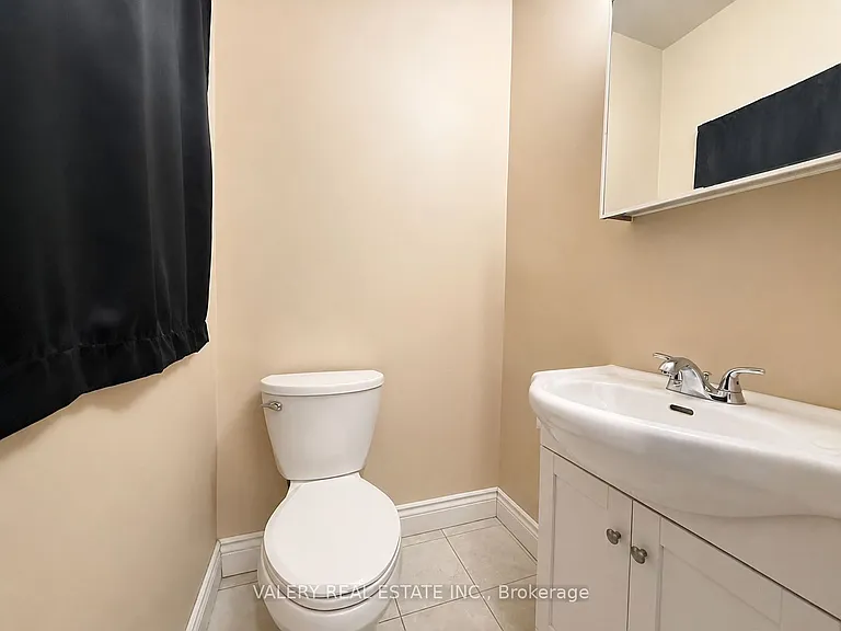 1102 Langlois Ave — Photo 14