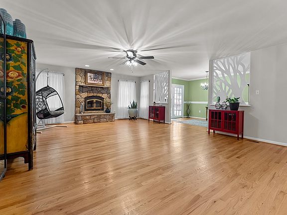 5th image of 223 Westmoreland Blvd