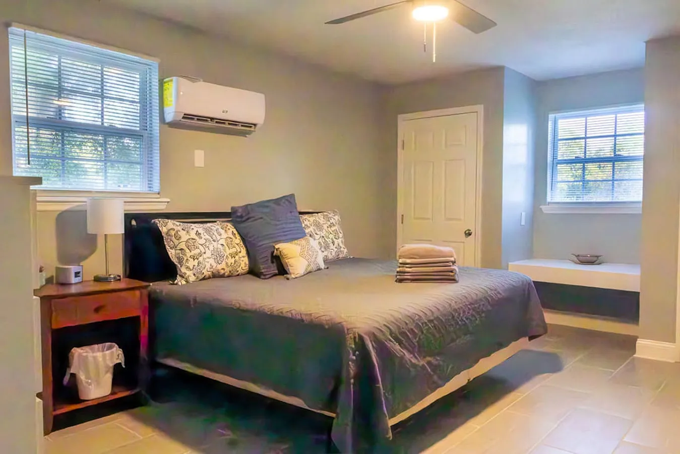 4 bed, 1450 sqft, $5,299 — Photo 4