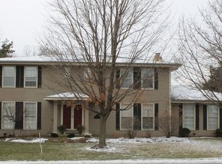 3003 Stonebrook Rd, Lisle, IL 60532