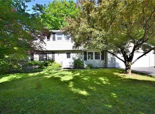 6896 Furnace Rd, Ontario, NY 14519