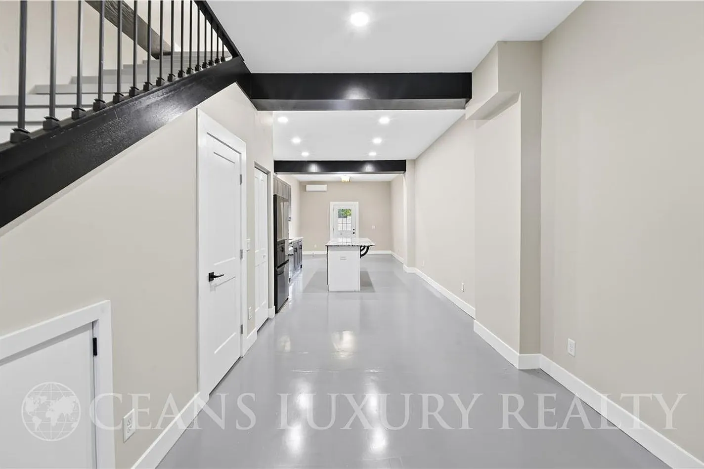337 Rutledge Ave — Photo 4
