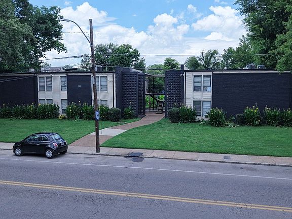2nd image of 151 N Belvedere Blvd APT 6