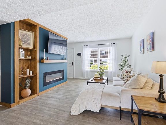 2nd image of 5094 Stoneybrook Blvd #1D