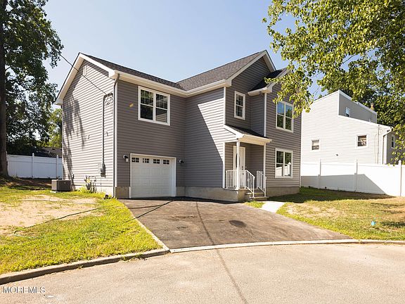 2nd image of 195 Greenwood Drive