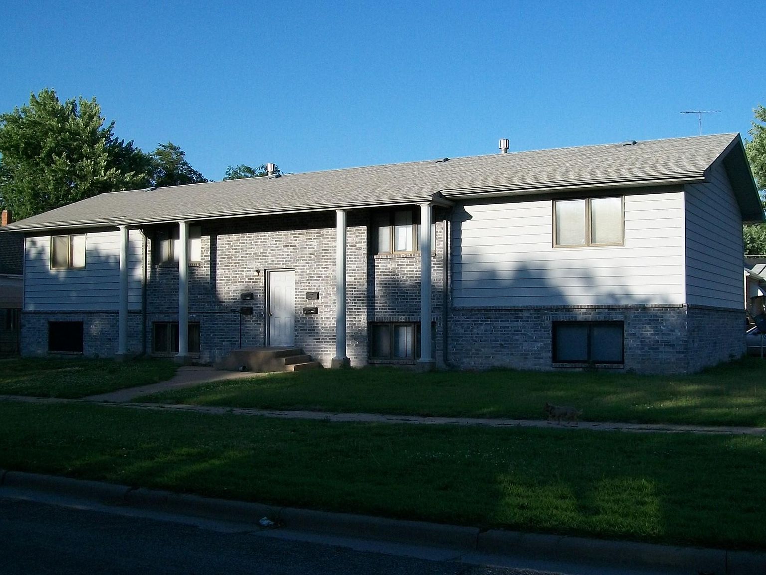 1404 Hubbard St APT 4, Great Bend, KS 67530 Zillow