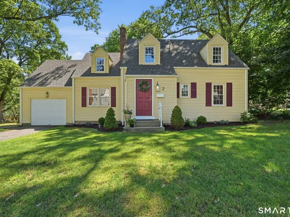 2 Martin Terrace, Enfield, CT 06082