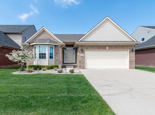 9337 Liberty Ct, Livonia, MI 48150