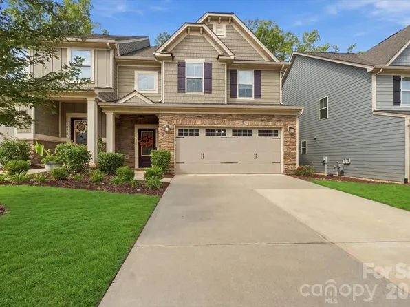 135 Lanyard Dr #E, Mooresville, NC 28117