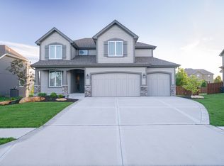 9642 McCormack Dr, Lenexa, KS 66227