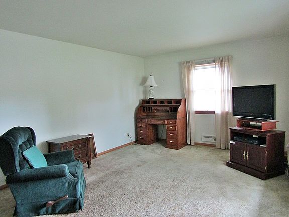 2nd image of 511 N Buell Ave