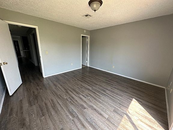 5th image of 106B Brookview Dr #106B