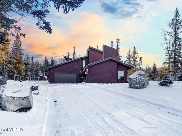 7240 Tree Top Cir, Anchorage, AK 99507