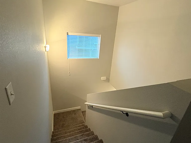 601 Copperfield Dr — Photo 10