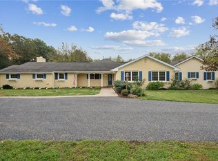 2 Deerfield Ln, Indiana, PA 15701