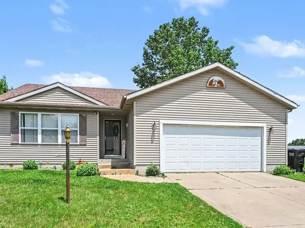18185 Scarborough Ln, Goshen, IN 46528