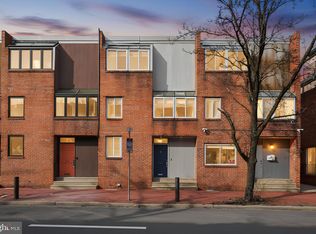711 Lombard St, Philadelphia, PA 19147