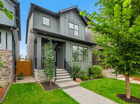15041 SE 37th St SW, Calgary, AB T2Y 0R5