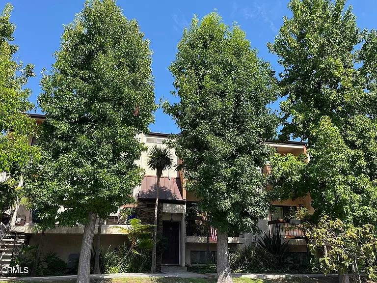 320 McHenry Rd #27 — Photo 1