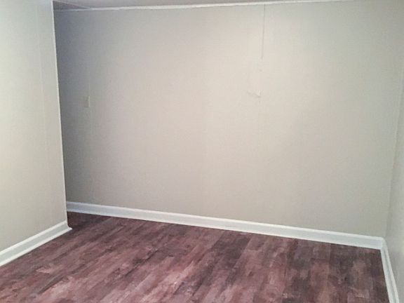 3rd image of 1100 Apache Dr