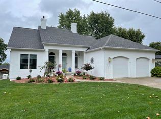 76 Dartmouth Rd, Hebron, OH 43025