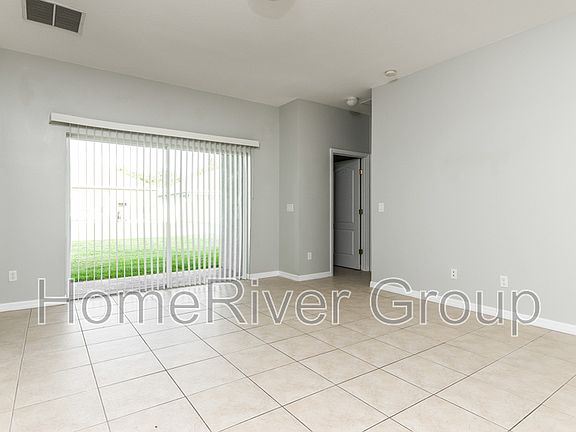 2nd image of 2113 Continental St