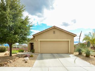 900 E Pecan Shaker Ln, Sahuarita, AZ 85629