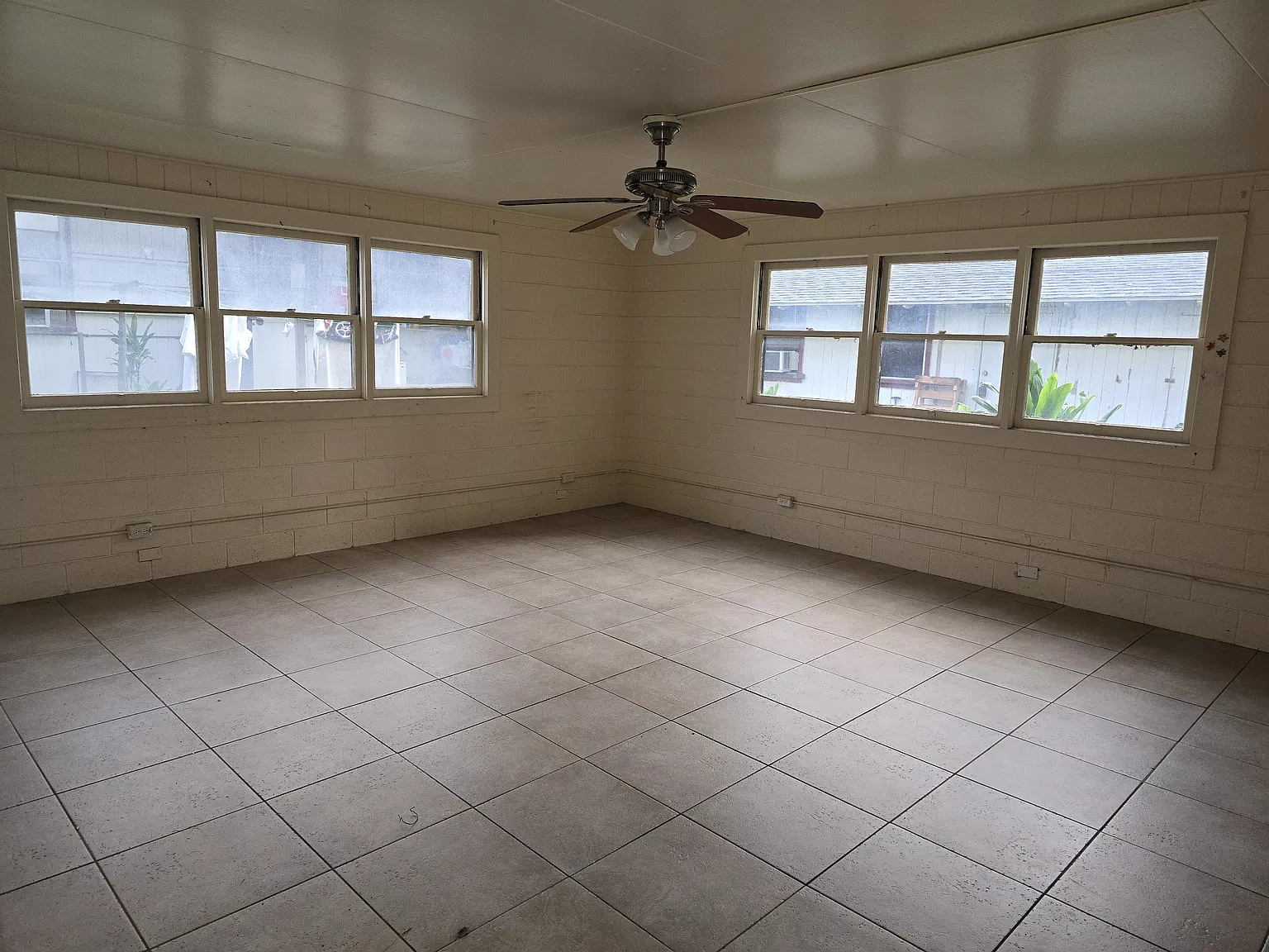 2 bed, 904 sqft, $2,400 — Photo 2