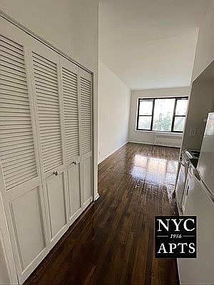 1st image of 424 W 57th St APT 3D