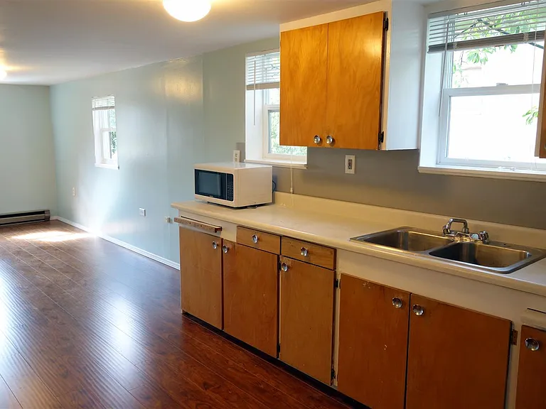 5245 12th Ave NE #BASEMENT — Photo 5