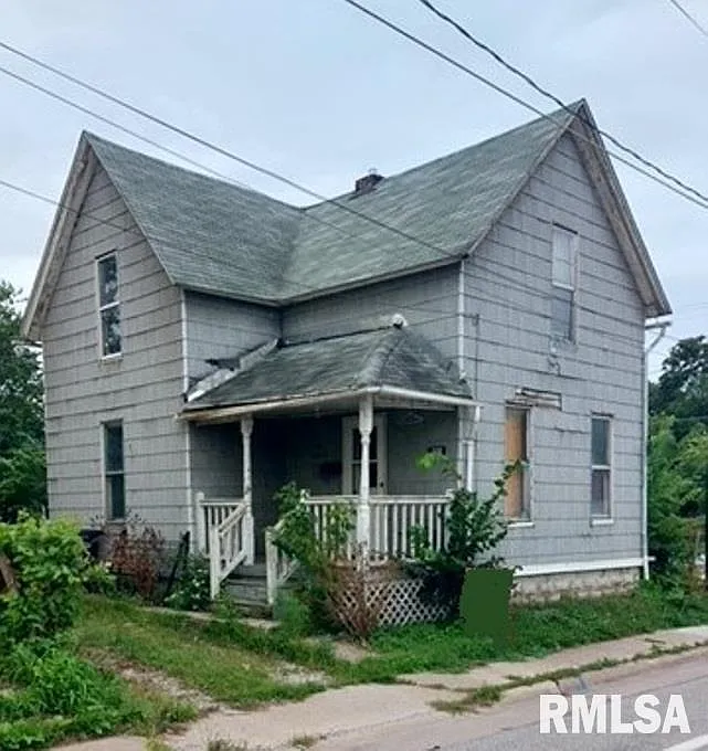 708 7th Ave photo 1