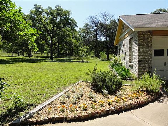 4th image of 321 Linam Ln