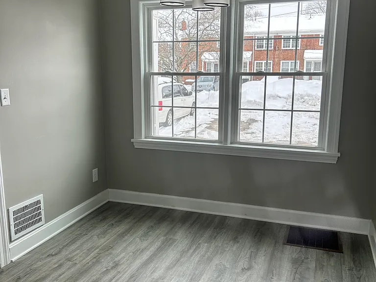 688 Perkins Dr NW — Photo 7