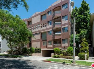120 S Crescent Dr APT 305, Beverly Hills, CA 90212