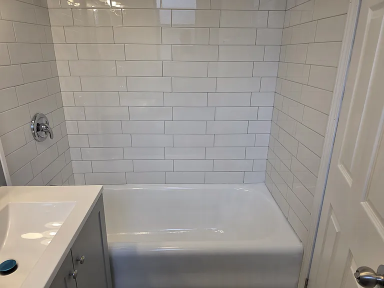 2054 E 69th St #1B — Photo 30