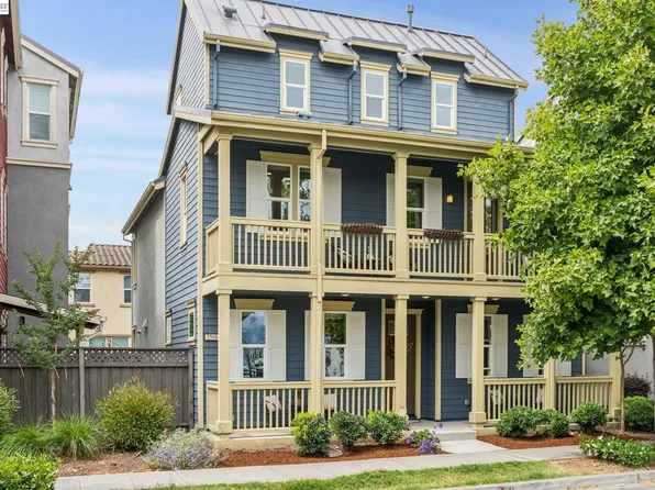 1568 Clement Ave, Alameda, CA 94501