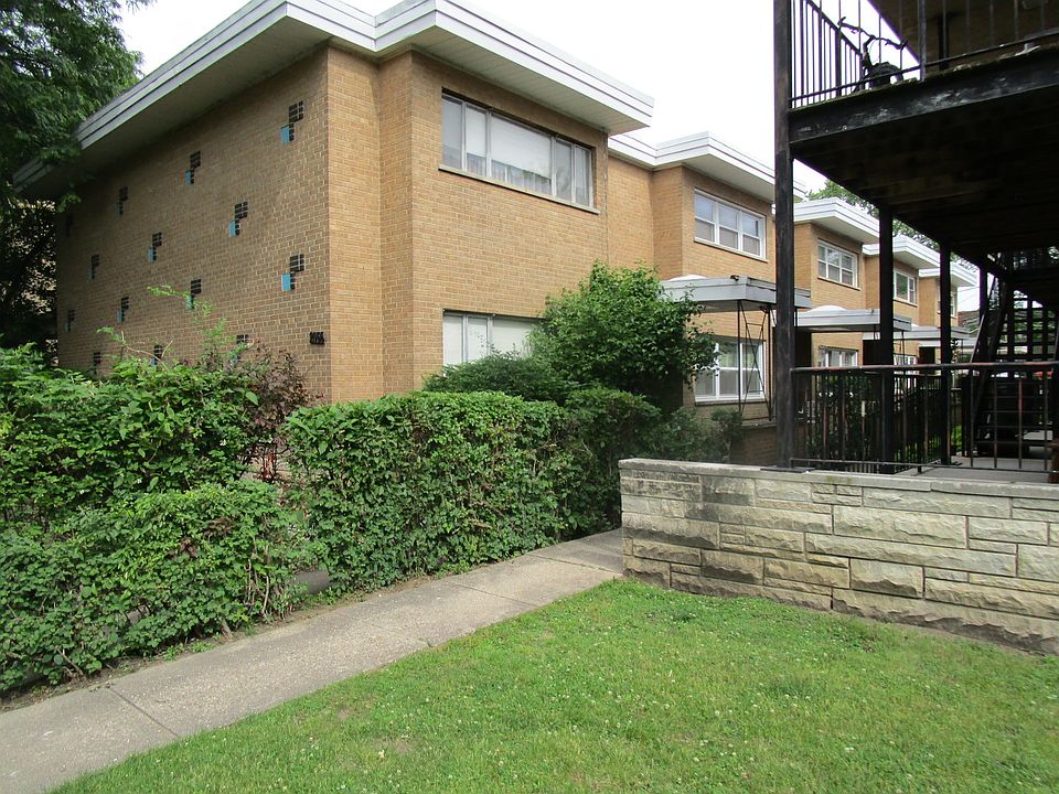 1st image of 2036 W Morse Ave APT A