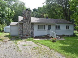 5280 Sutton Rd, Ann Arbor, MI 48105