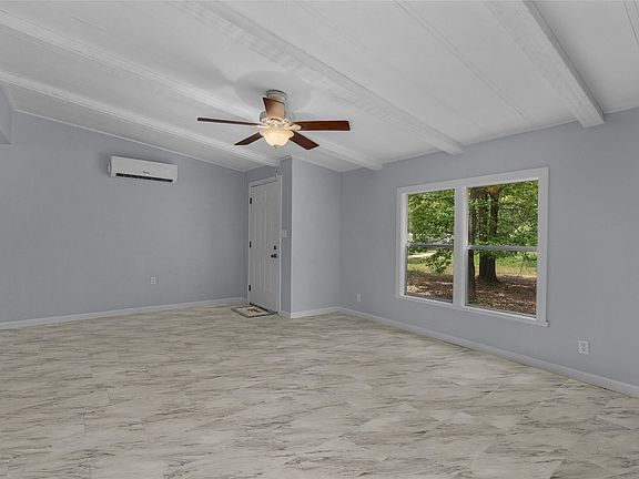 2nd image of 7117 Jeannette Ln