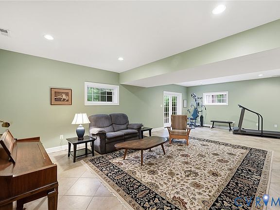 4th image of 2431 Magnolia Rdg