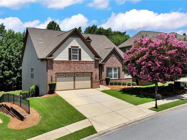 3450 Locust Cove Rd, Gainesville, GA 30504