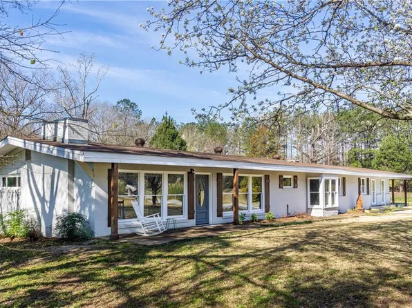 5026 Lee Road 430, Smiths Station, AL 36877