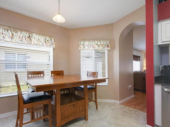 4th image of 11809 Lynmoor Dr