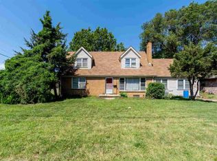 1955 S Hillside Ave, Wichita, KS 67211