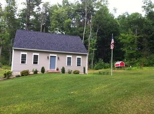 15 Oak Dr, West Brookfield, MA 01585