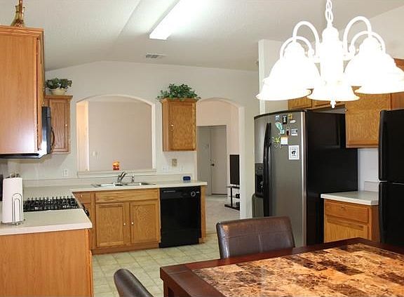 Plenty of Cabinets & Counter Space!