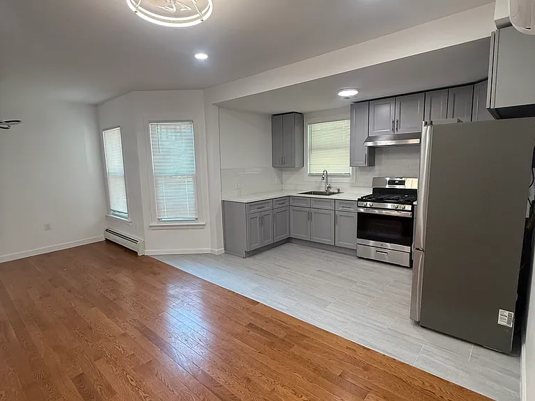 49-53 Mercer St #2 — Photo 8
