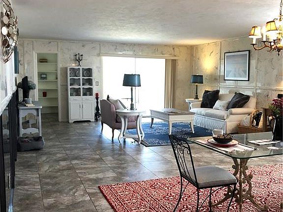 5th image of 2333 Indian River Blvd APT 301