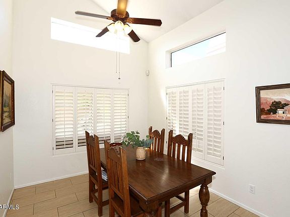 4th image of 2217 E Morrow Dr