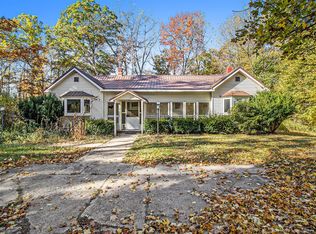 5600 Crystal Lake Rd, Holton, MI 49425